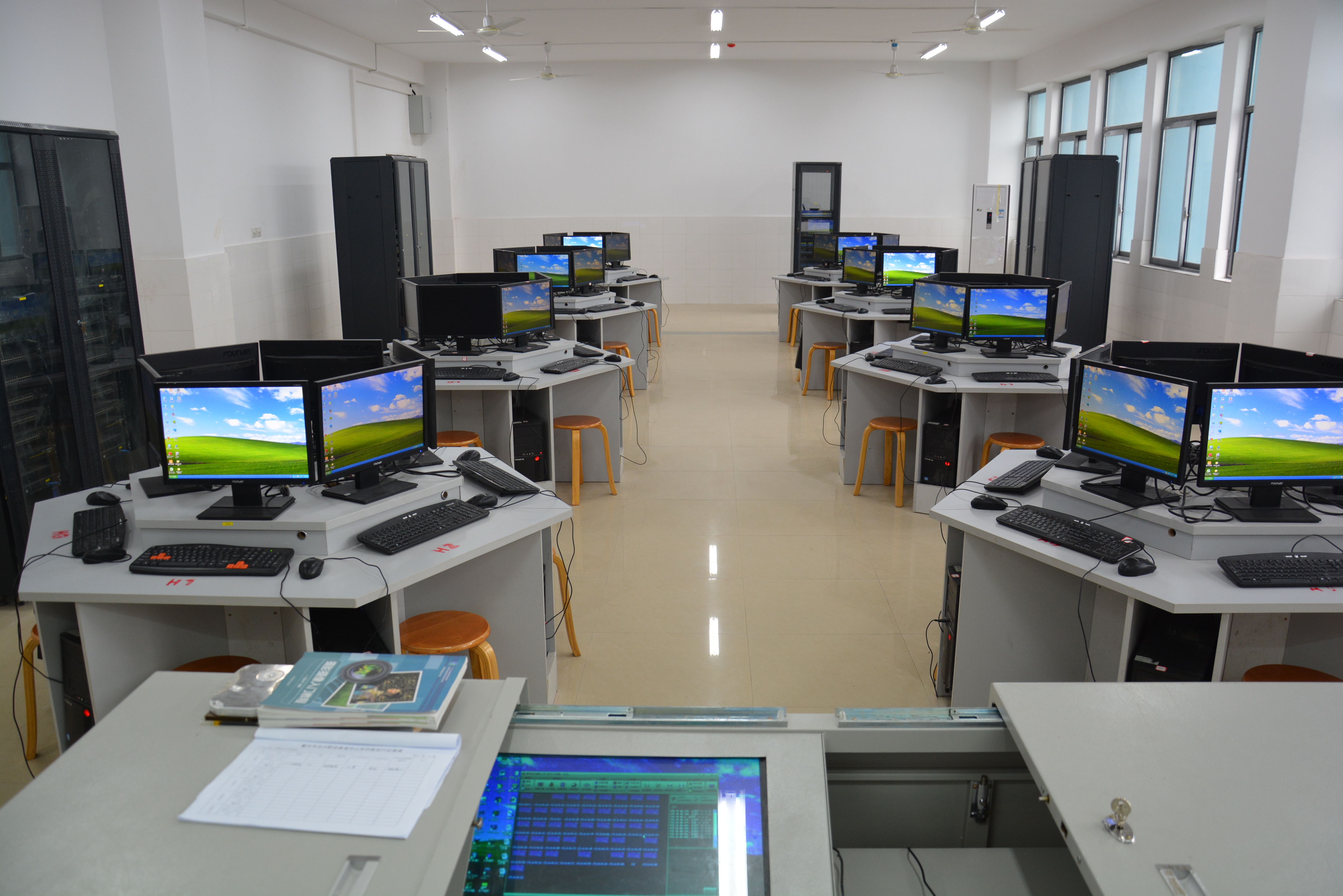 信息技术专业部计算机网络技术